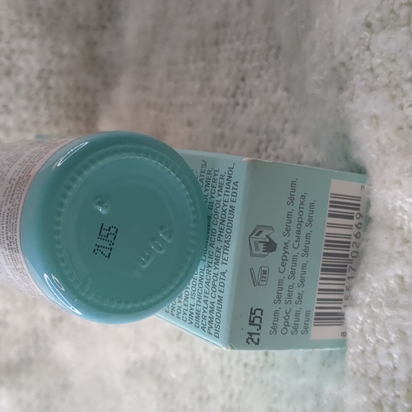 First Aid Beauty Facial Radiance Niacinamide Dark Spot Serum, 30ml/1.0f oz - Picture 4 of 16